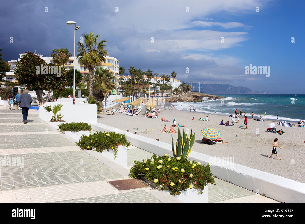Paved promenade spain hi-res stock photography and images - Alamy