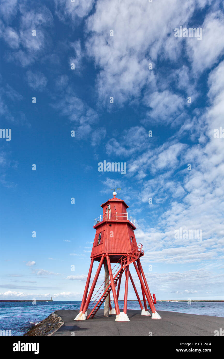 Herd Groyne Lighthouse, Tynemouth, South Shields, UK Stock Photo