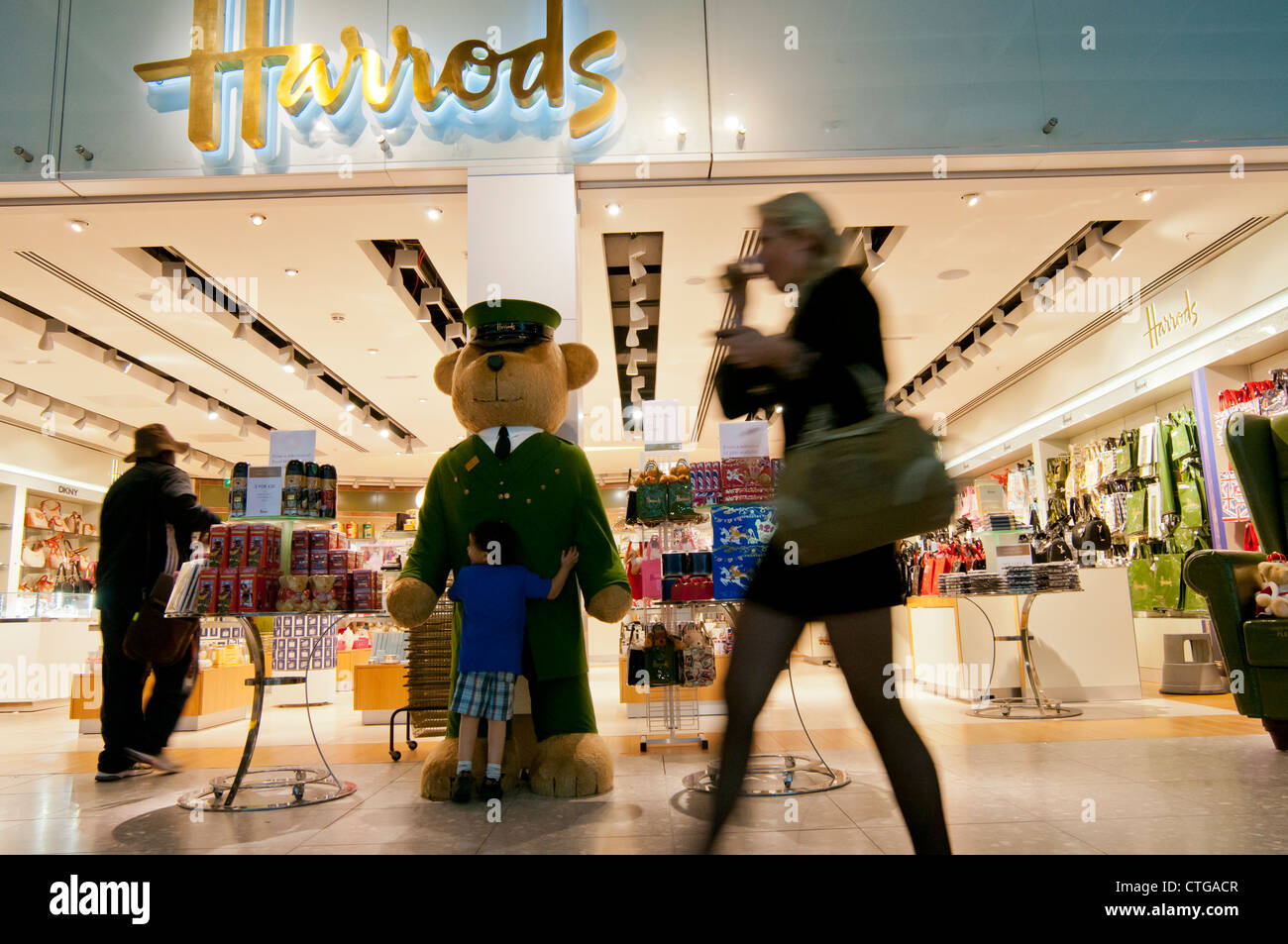 Harrods heathrow hires stock photography and images Alamy