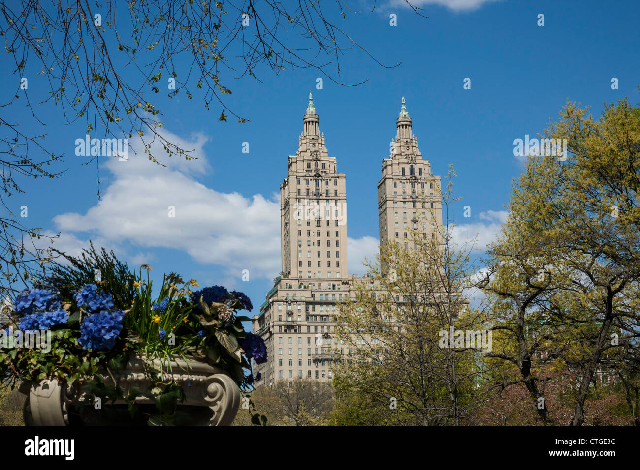San Remo, Central Park West Side Apartments, NYC Stock Photo Alamy