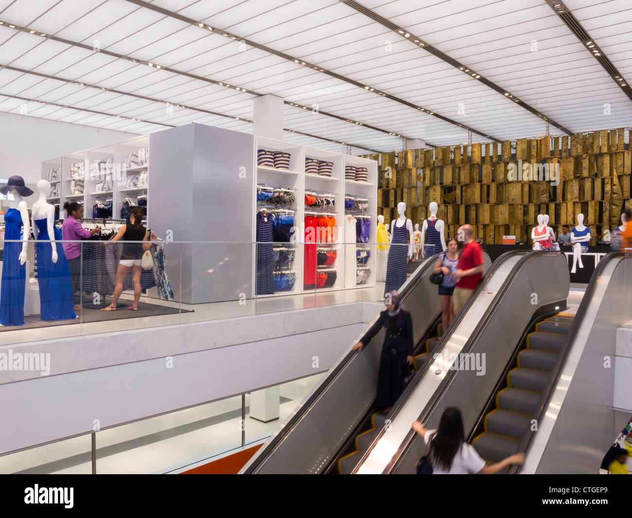 Indoor landscape, shopping escalator and glass roof of modern shopping mall  in Vientiane City, Zhengzhou, Henan Province Stock Photo - Alamy