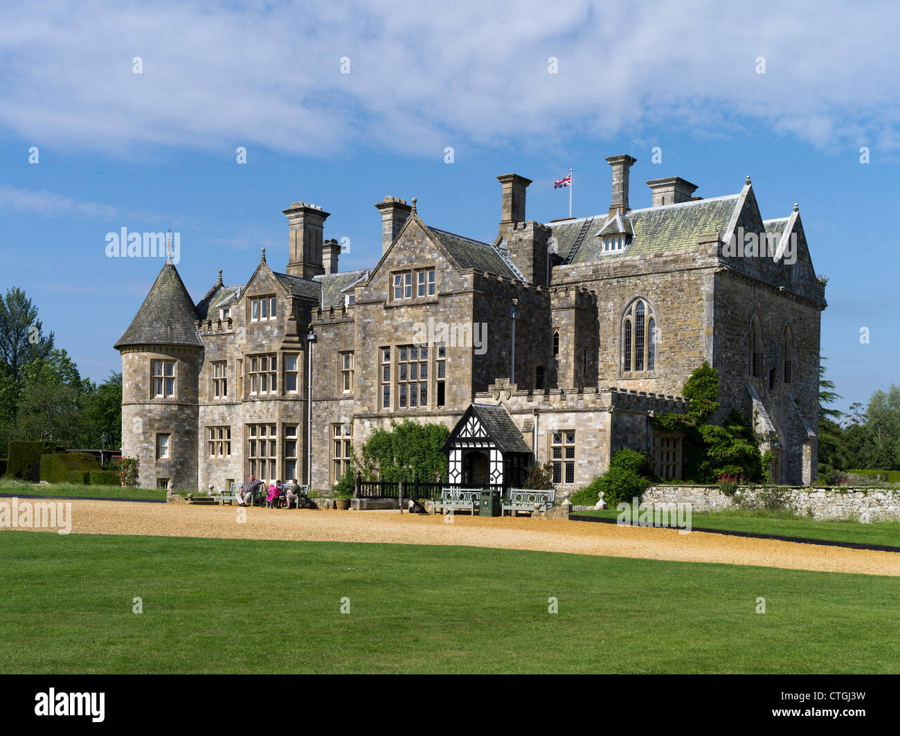 dh Home of Lord Montagu BEAULIEU PALACE HAMPSHIRE UK Mansion house estate new forest uk country stately Stock Photo