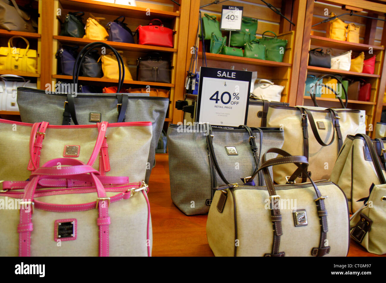 Vero Beach Florida,Vero Beach shopper shoppers shop