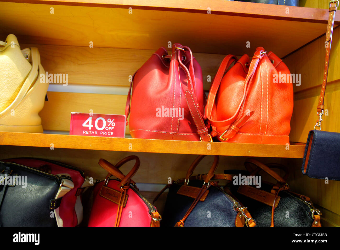 Vero Beach Florida,Vero Beach shopper shoppers shop