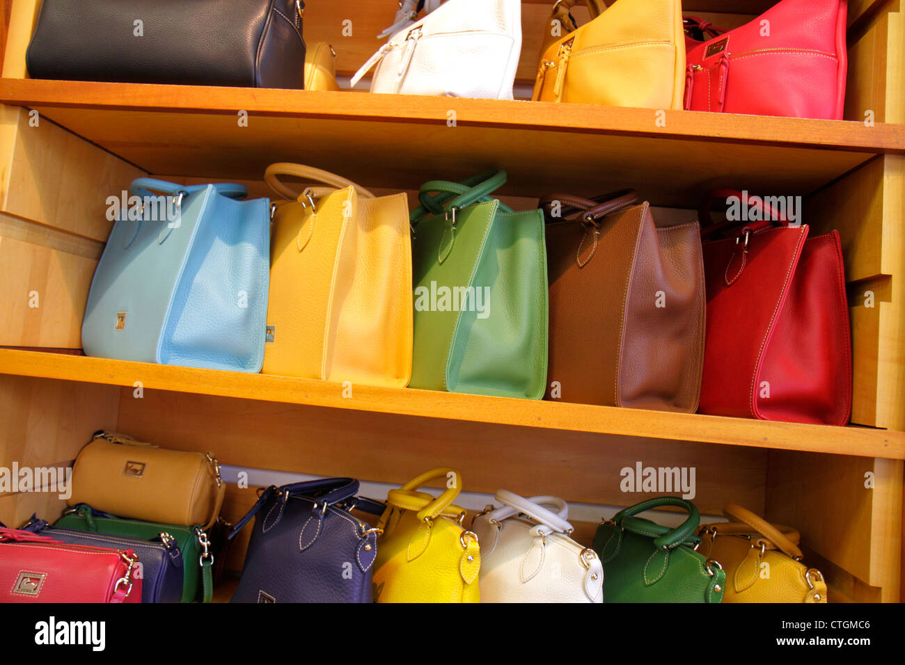 Vero Beach Florida,Vero Beach shopper shoppers shop