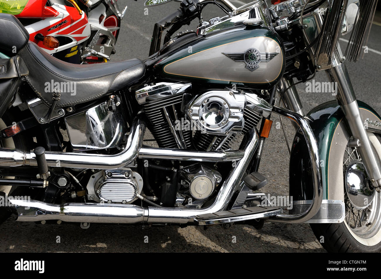 Harley Davidson v2 engine motorbike england uk Stock Photo - Alamy
