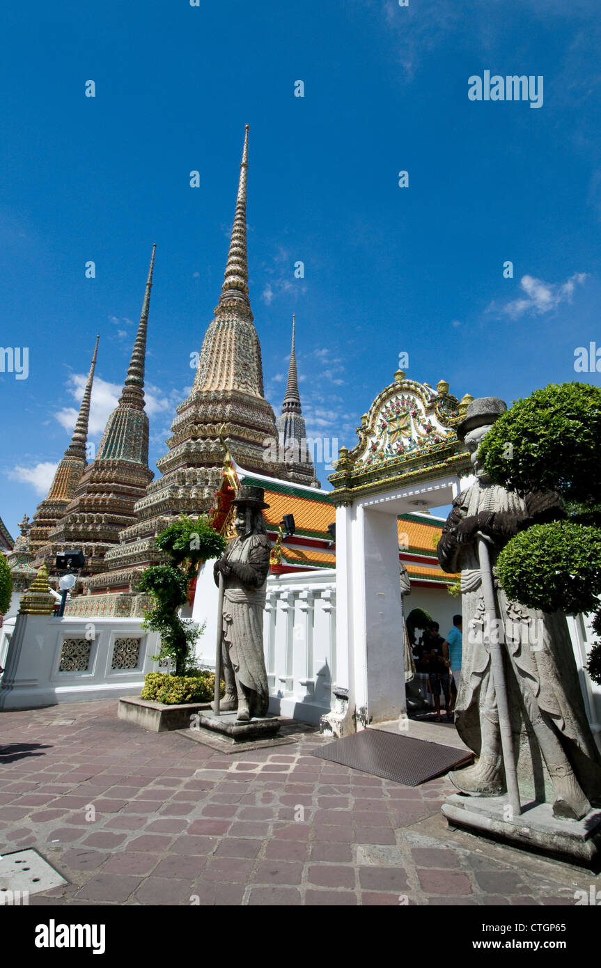 The Wat Pho Temple in Bangkok Stock Photo - Alamy