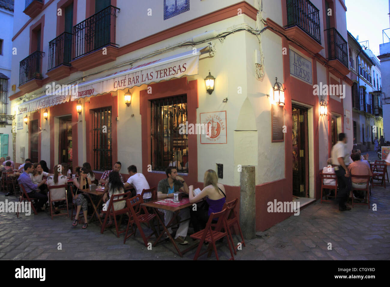 Spain, Andalusia, Seville, Barrio de Santa Cruz, nightlife, bar, Stock Photo
