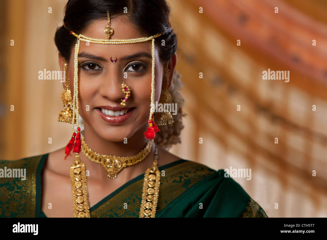 Portrait of beautiful Maharashtrian bride smiling Stock Photo