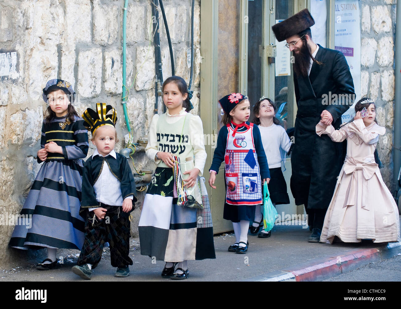 Do we know the traditions of the Orthodox family Do we know the traditions of the Orthodox family