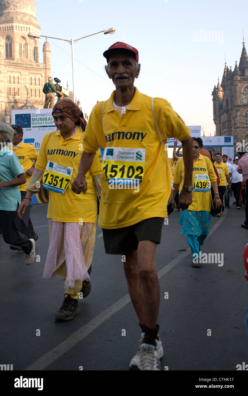 Standard chartered marathon hires stock photography and images Alamy