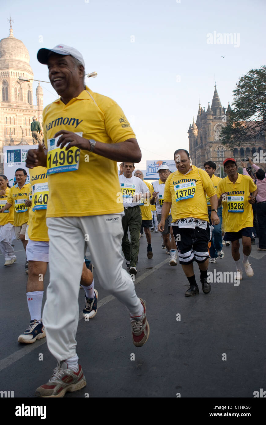 Standard chartered marathon hires stock photography and images Alamy