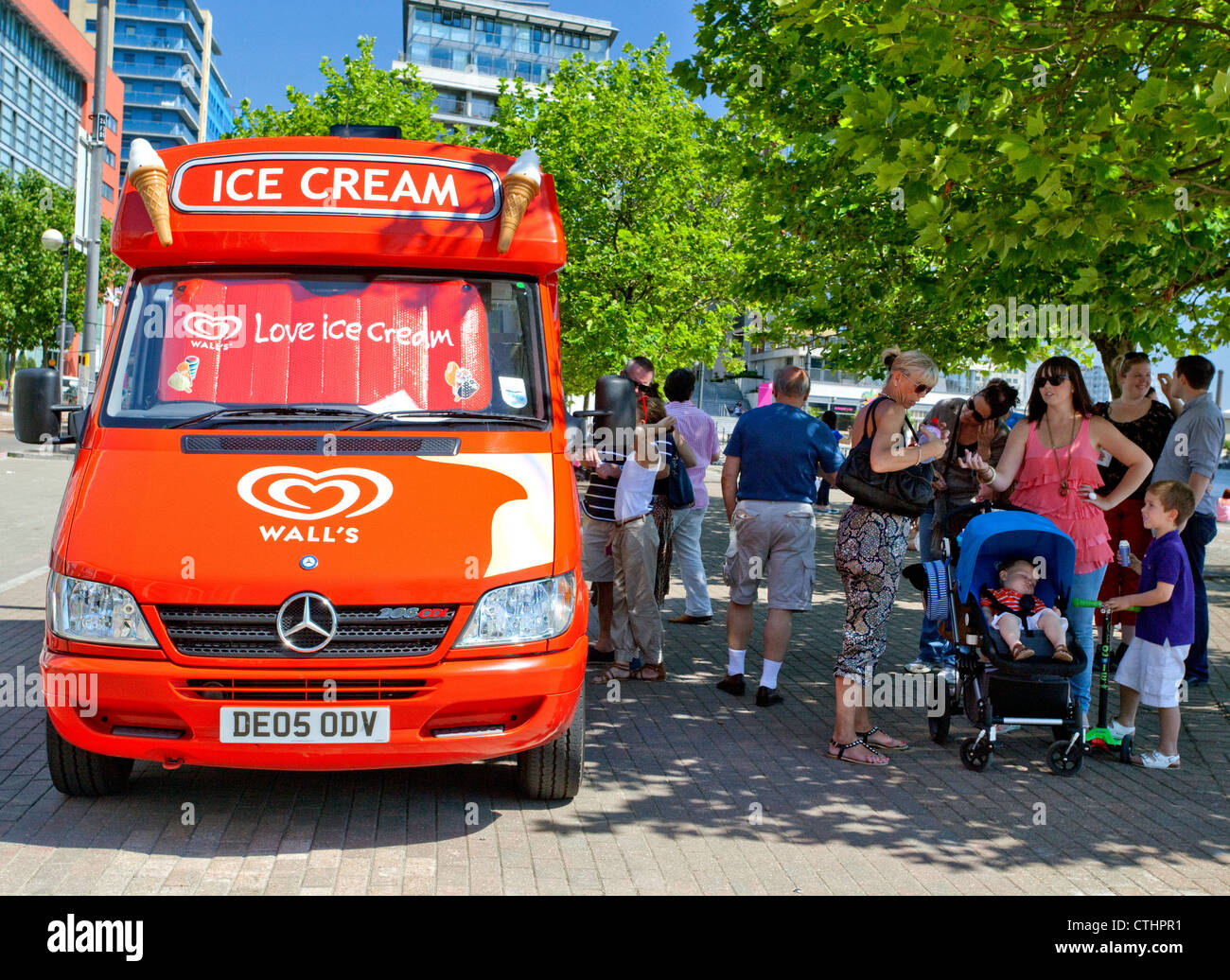 Ice cream van during hot weather in Docklands, London Stock Photo
