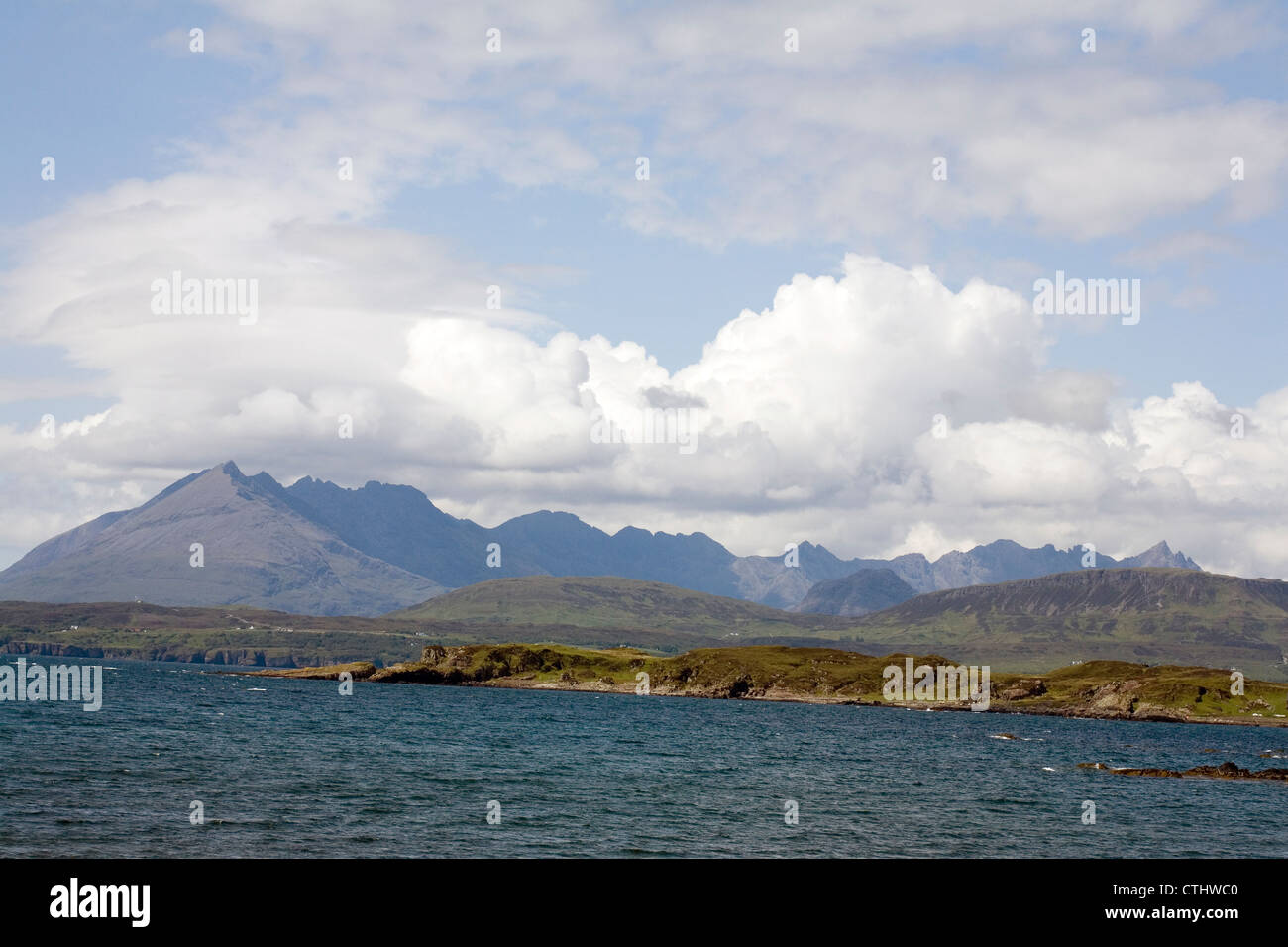 Cuillin main ridge hi-res stock photography and images - Alamy