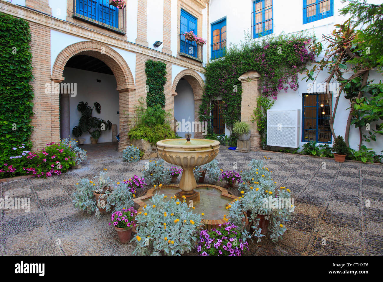 Spain; Andalusia; Cordoba, Palacio de Viana, patio Stock Photo - Alamy