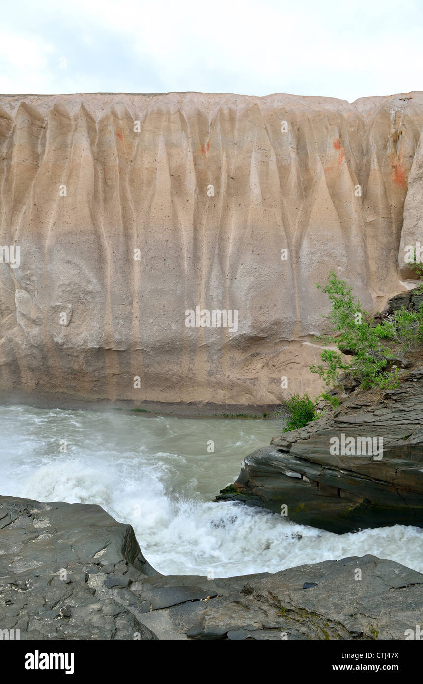 Volcanic ash and pumice beds from 1912 Novarupta eruption. Katmai National Park and Preserve