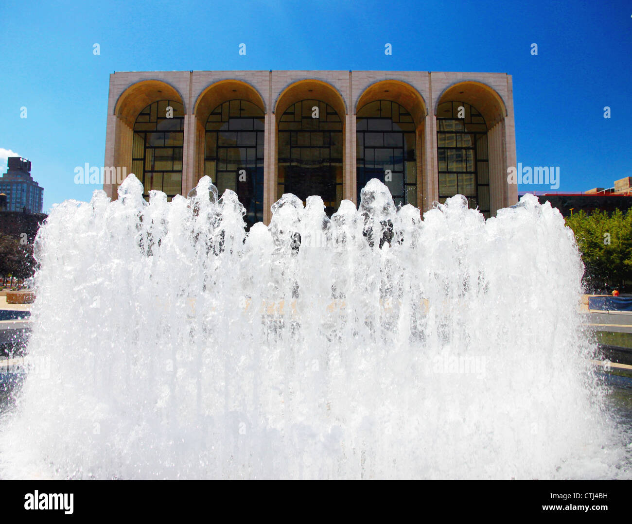 Lincoln center fountain hires stock photography and images Alamy
