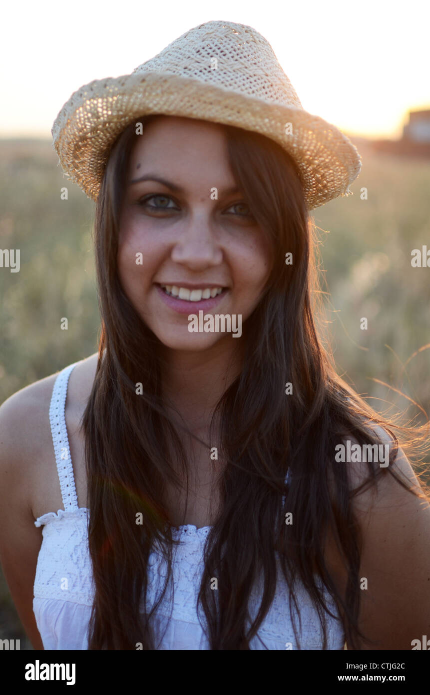 Exterior portrait of cute young woman Stock Photo - Alamy