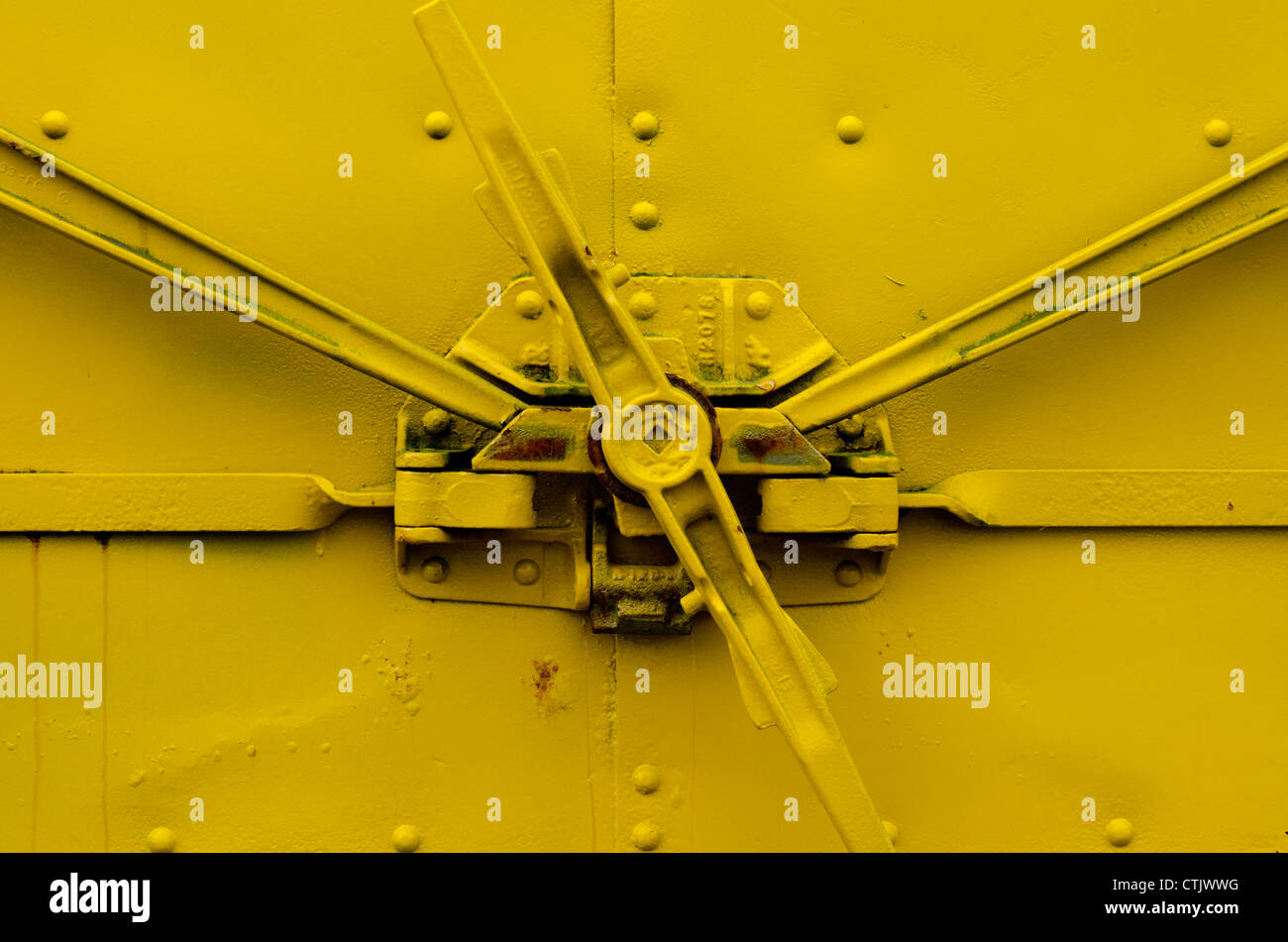 Locking mechanism hires stock photography and images Alamy