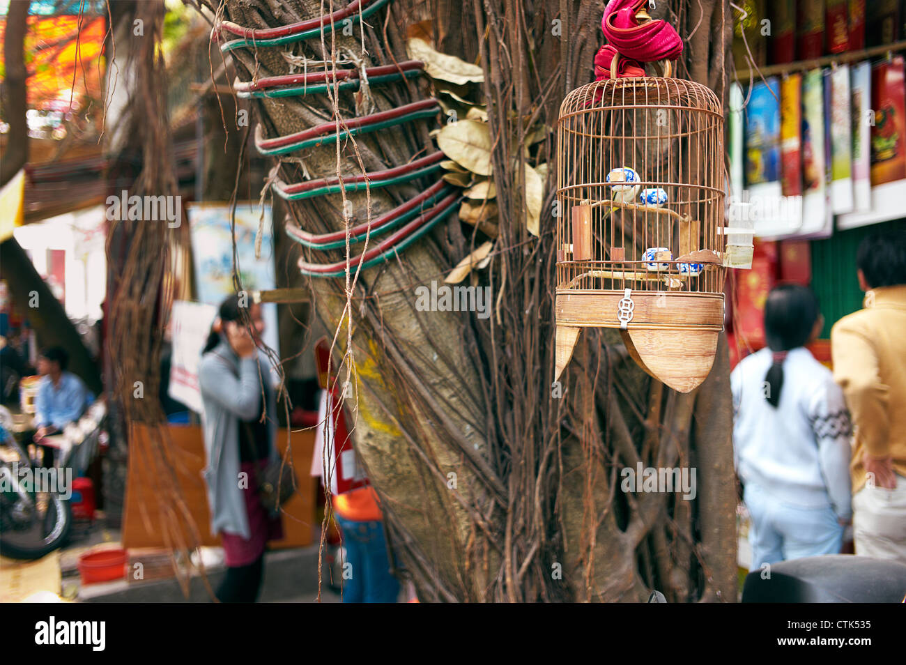 Bird cage shop hanoi vietnam hires stock photography and images Alamy