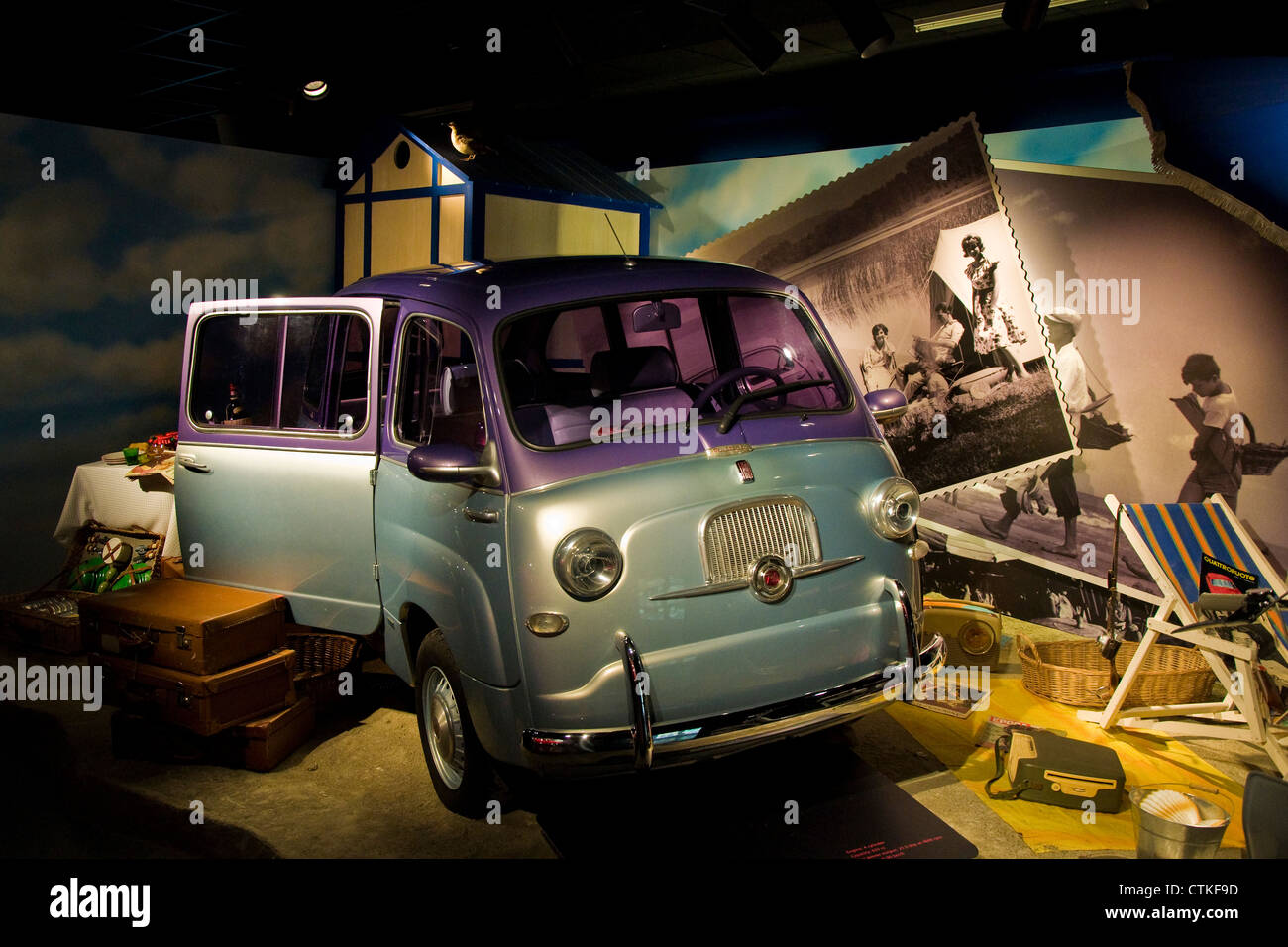 Padova, Italy - October 24, 2014: A rare model of the Fiat 600 Multipla  with ladder on display for the show of historic work veh Stock Photo - Alamy