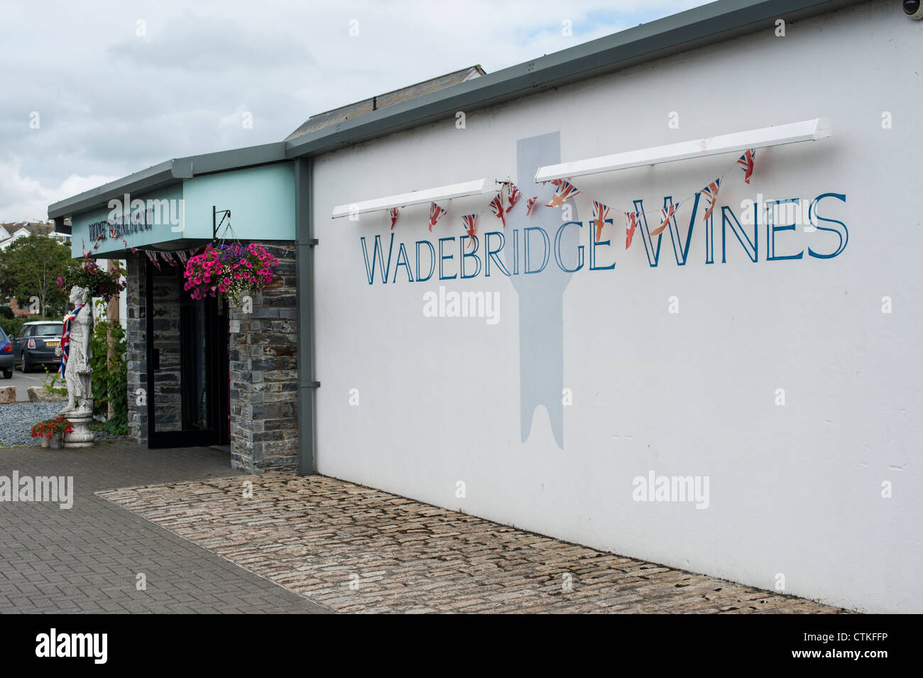 Wadebridge Wines shop Wadebridge Cornwall UK Stock Photo Alamy