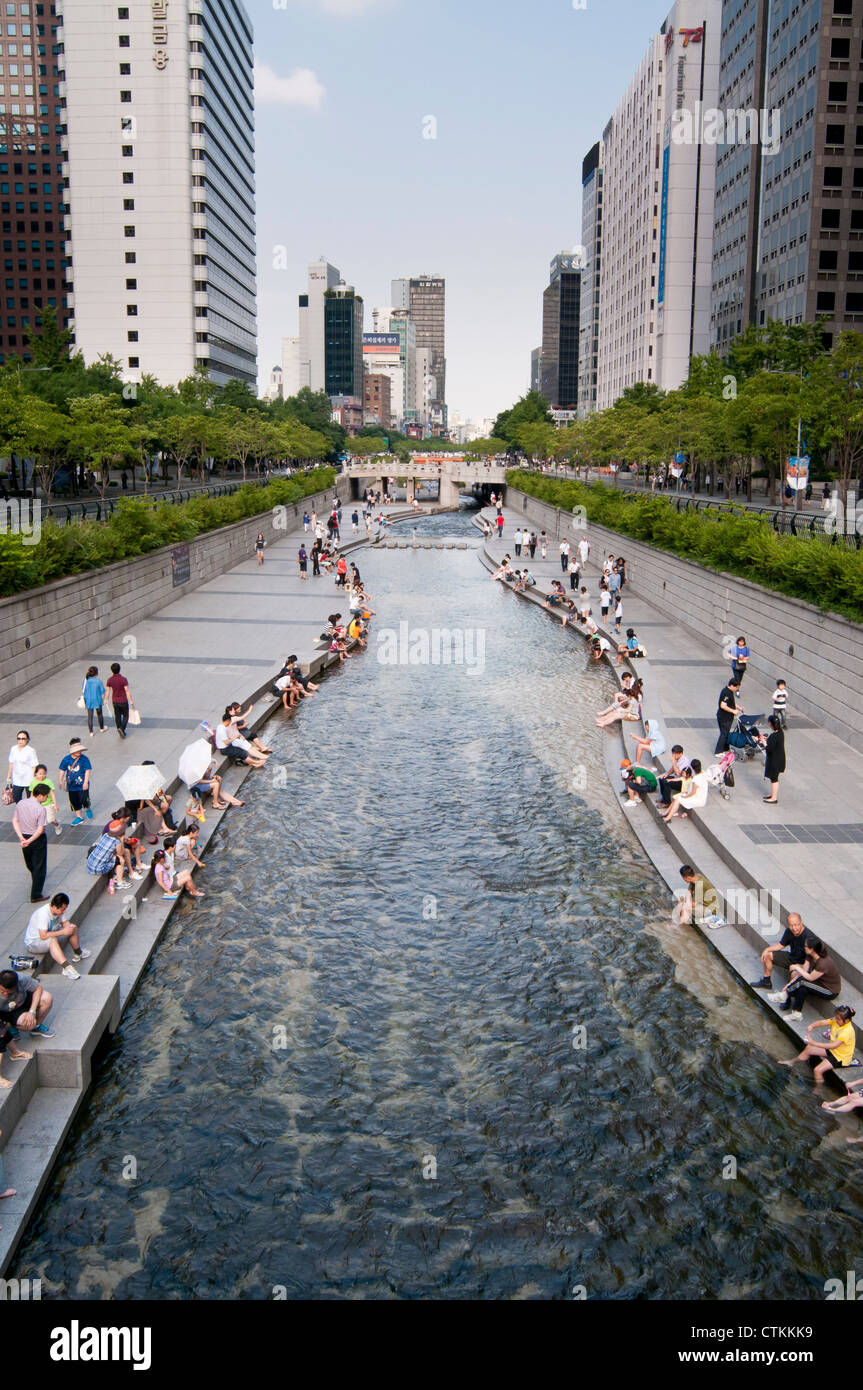 Cheonggyecheon stream, Seoul, Korea Stock Photo