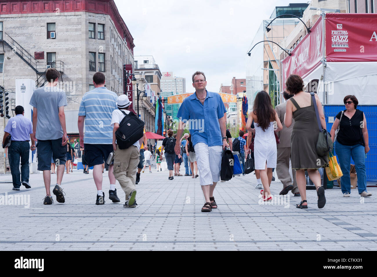 Ste catherine street hi-res stock photography and images - Alamy
