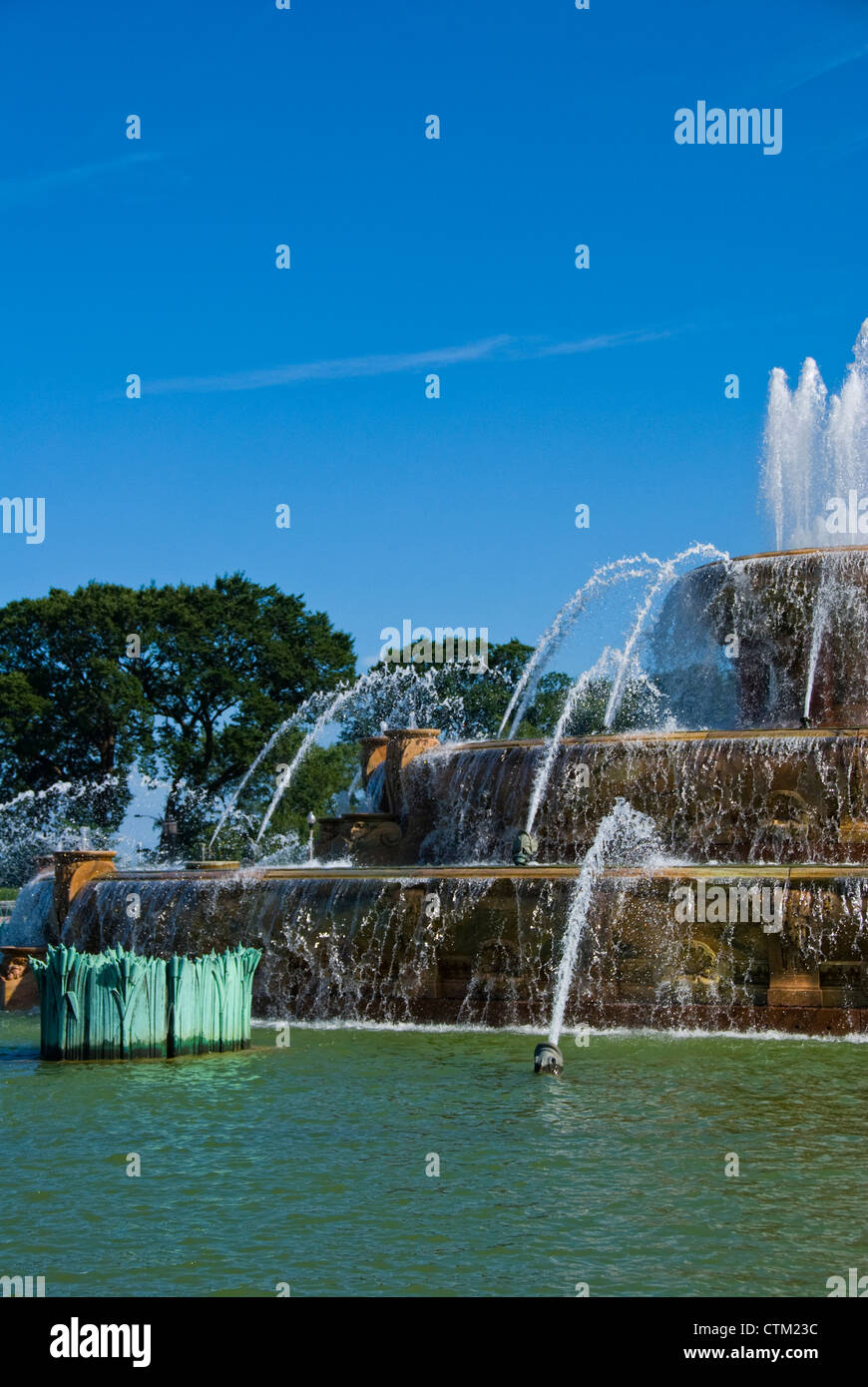 Buckingham Fountain in Grant Park, Chicago Illinois Stock Photo - Alamy