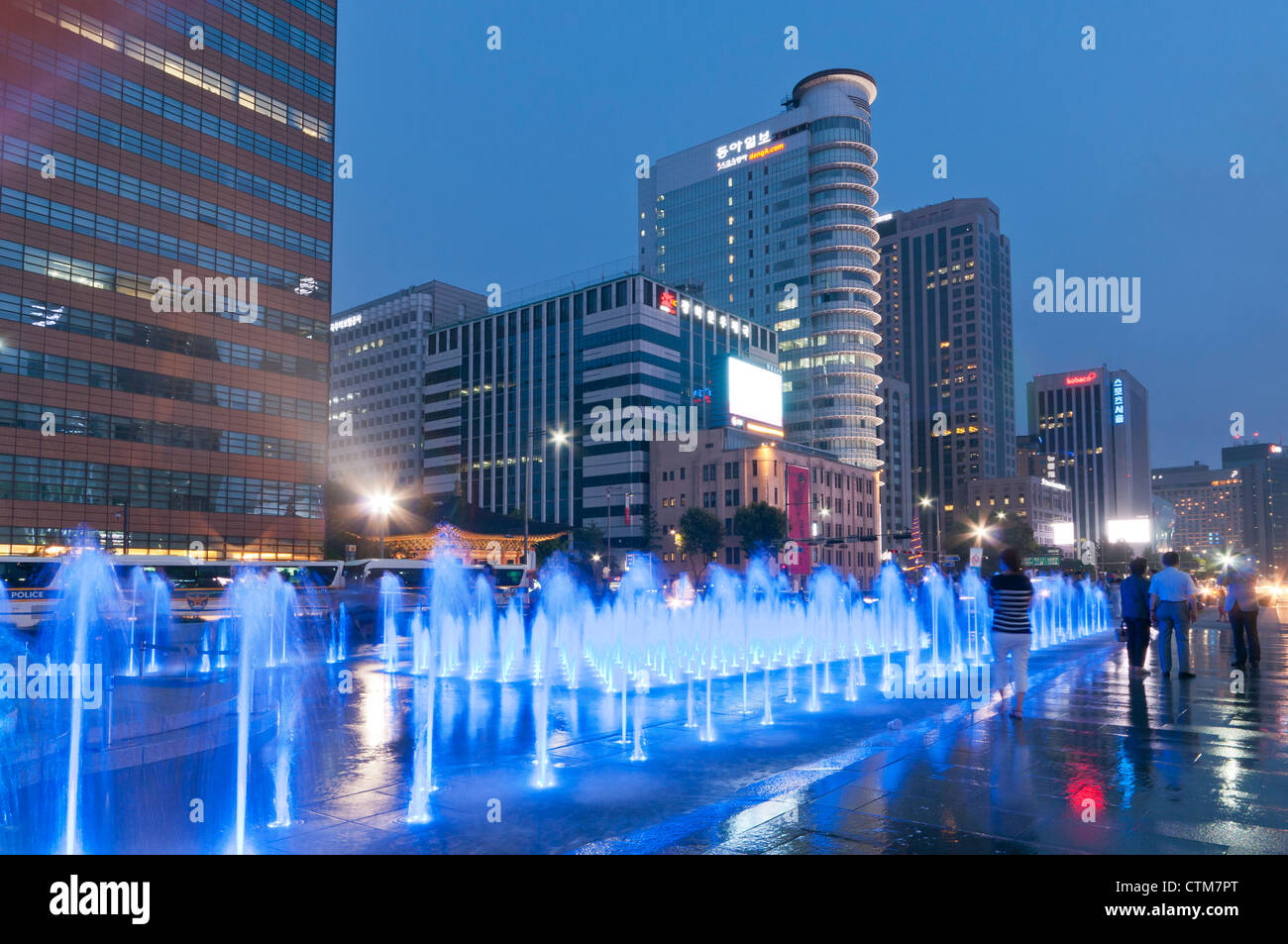 Gwanghwamun Square at night, Seoul, Korea Stock Photo