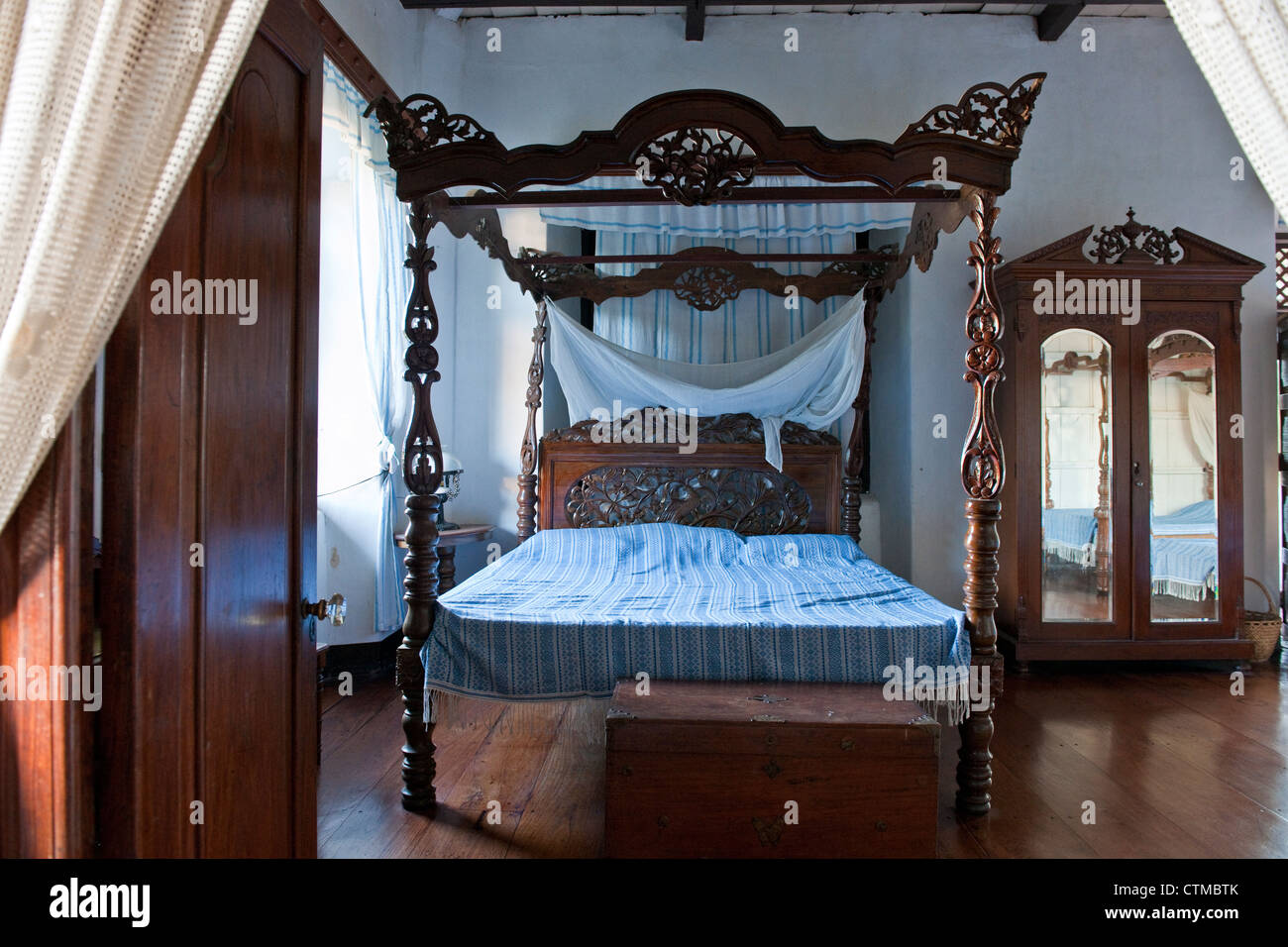 Spanish colonial four poster bed hi res stock photography and