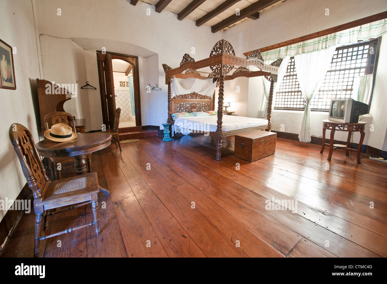 Spanish colonial house hires stock photography and images Alamy