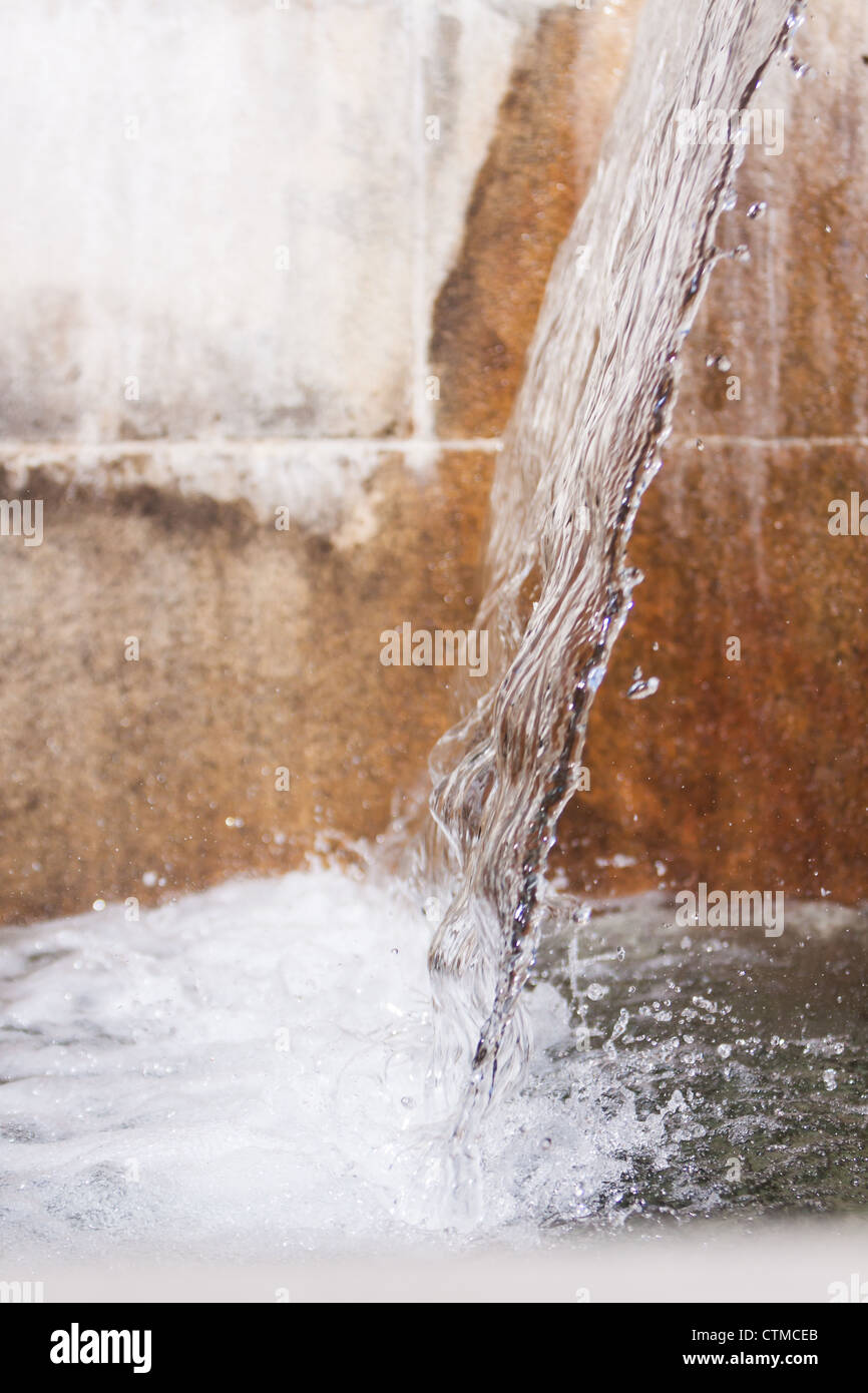 H2o falling hi-res stock photography and images - Alamy