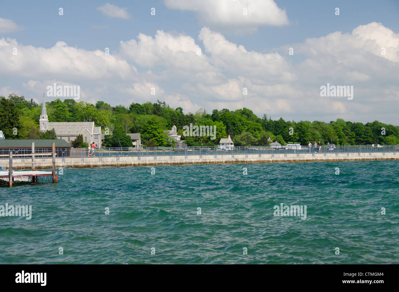 New York, Skaneateles. Skaneateles Lake, one of the Finger Lakes in