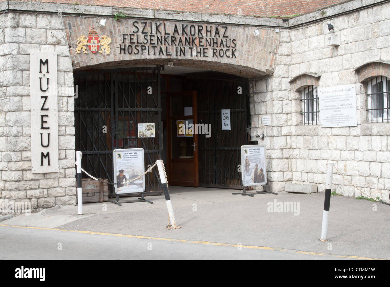 Budapest Hospital Hi res Stock Photography And Images Alamy budapest-hospital-hi-res-stock-photography-and-images-alamy
