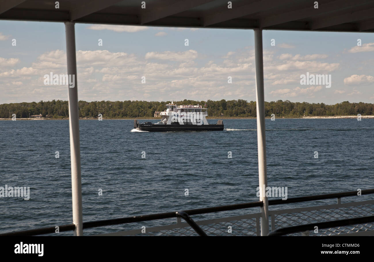 2 car ferries pass each other on Lake Michigan in Door County