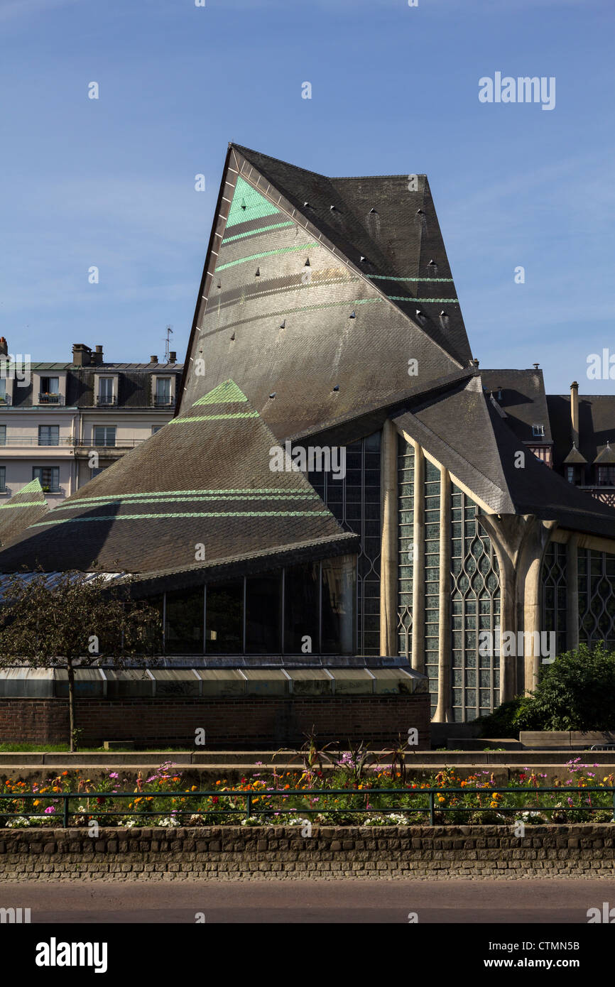 Église SainteJeanned'Arc de Rouen (Saint Joan of Arc Church) at the