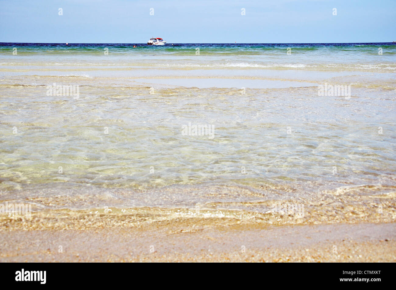 Ripples at the beach with sky Stock Photo - Alamy