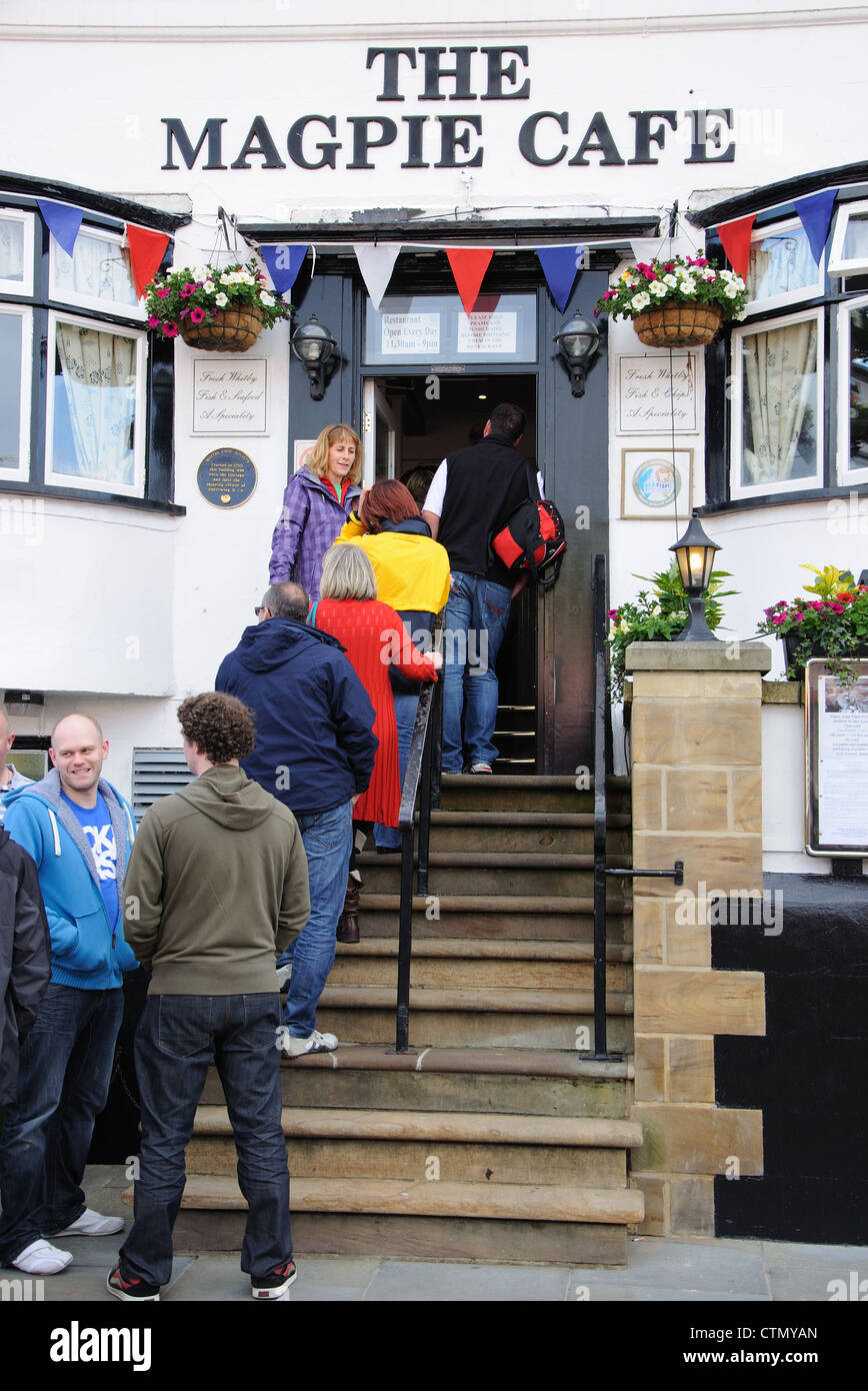 people queuing, the Magpie Cafe, Whitby, North Yorkshire, England, UK Stock Photo