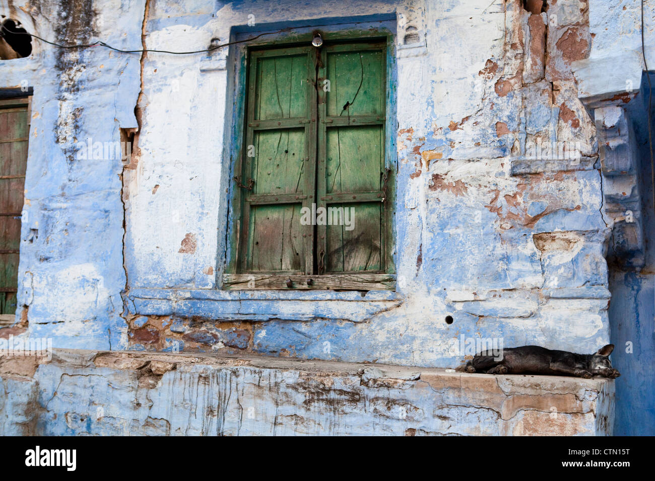 Indian house doors hires stock photography and images Alamy