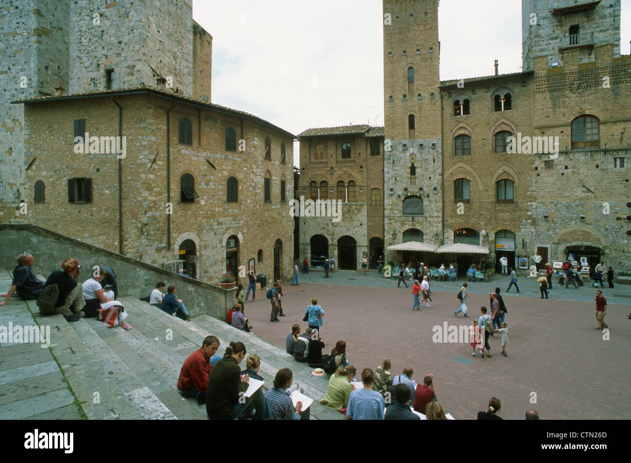 Italy, Tuscany, San Gimignano, Piazza del Duomo Stock Photo Alamy