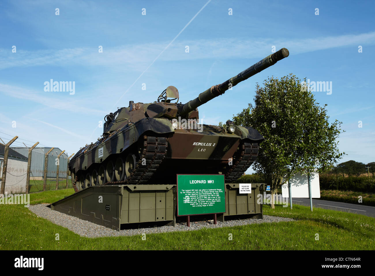 Leopard Mk1 Battle Tank, Castlemartin, Pembrokeshire, Wales, UK Stock Photo