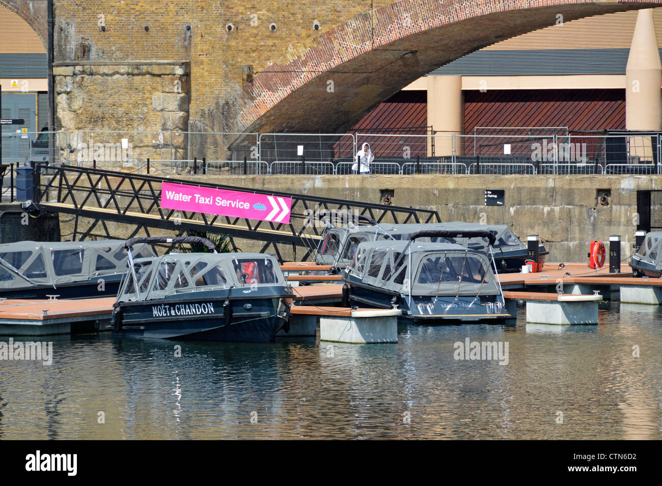 Waterbourne transport hires stock photography and images Alamy