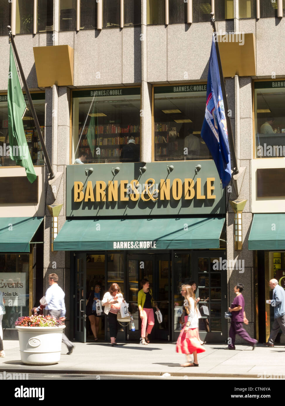 Barnes Noble Bookstore 5th Avenue Store Nyc Stock Photo