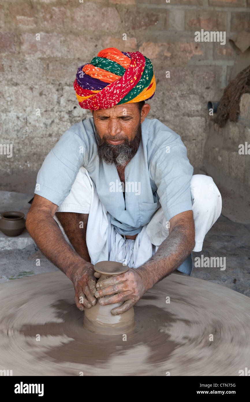 Pottery rajasthan india pots hires stock photography and images Alamy
