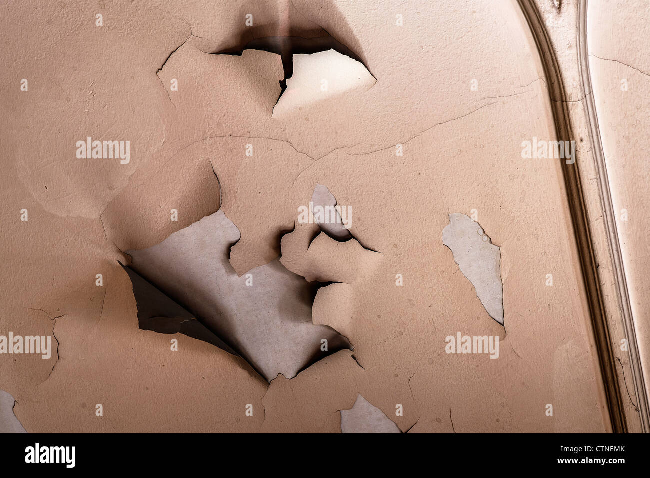 Peeling ceiling paint Stock Photo - Alamy
