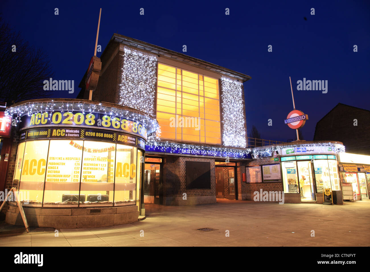 Eastcote Underground Station with Christmas decorations Stock Photo Alamy