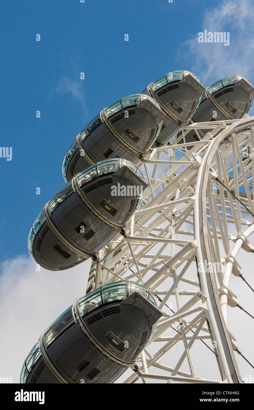 London eye gondola hi-res stock photography and images - Alamy