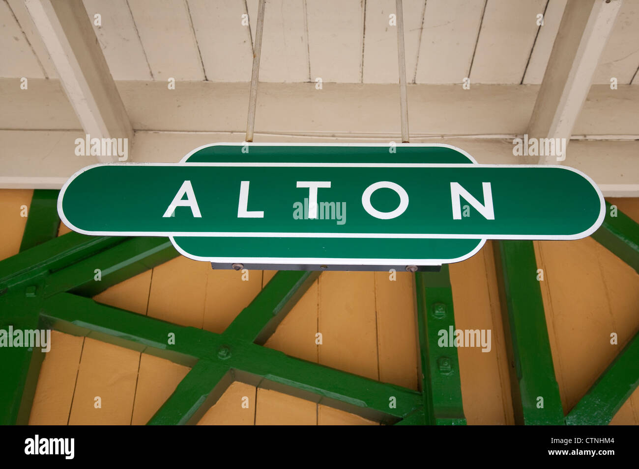 Alton Railway Station Sign, Watercress Line, Hampshire, England, UK Stock Photo Alamy