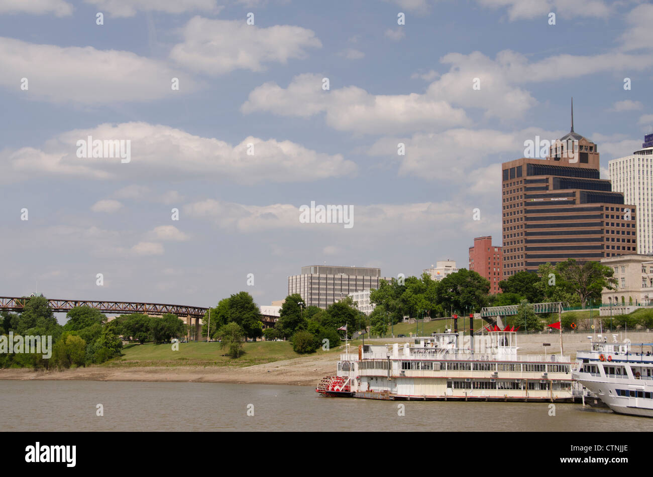 Tennessee, Memphis. Memphis city skyline and riverboat port area from